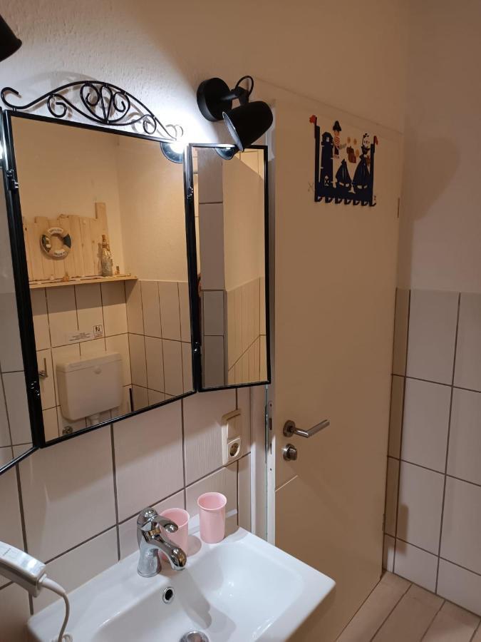Ferien Wohnung -Leuchtturm Oldenswort المظهر الخارجي الصورة